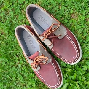 Sperry boat shoes